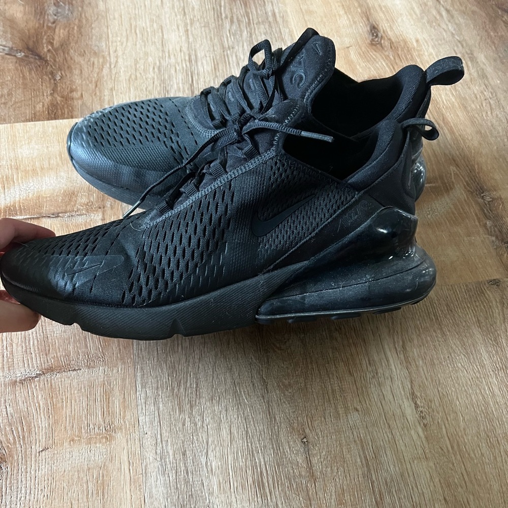 Nike Air Max 270